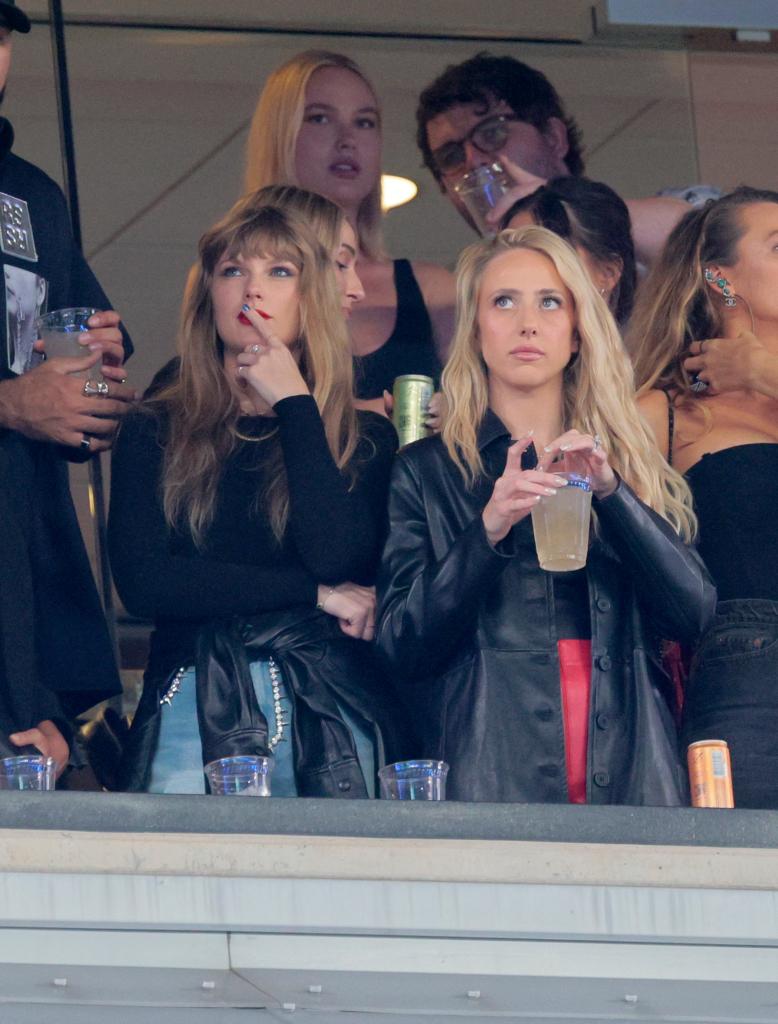 Taylor Swift and Brittany Mahomes at the Jets game